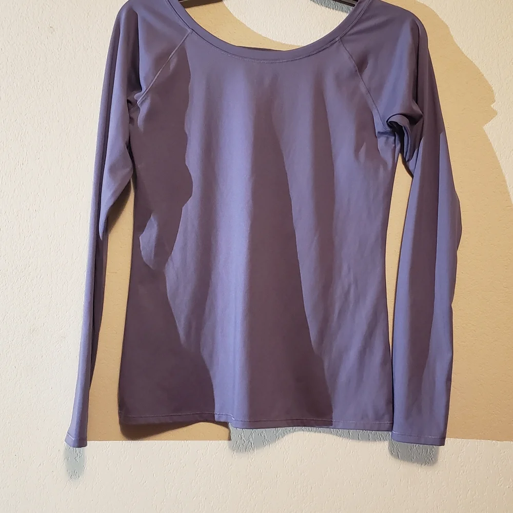 CALIA by Carrie Underwood V-Neck Purple Long Sleeve Top - Picture 2 of 4